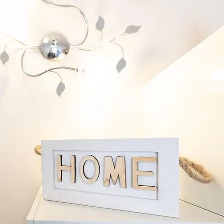 Daire Seventyfive House